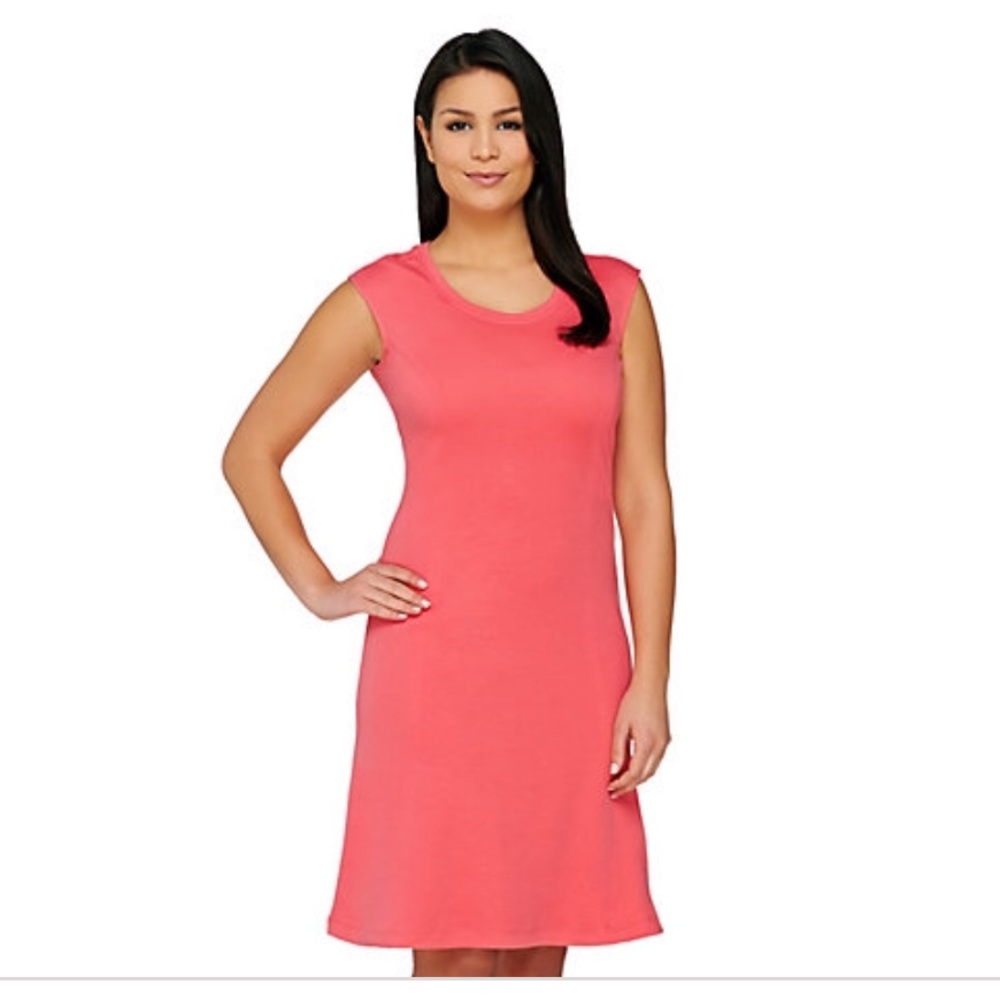 Isaac Mizrahi live dress.